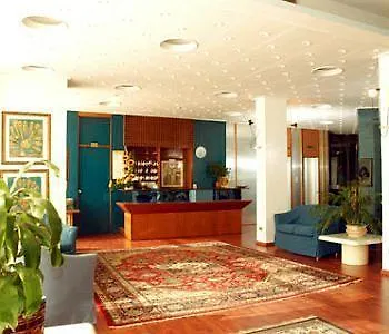Due Pavoni 3*