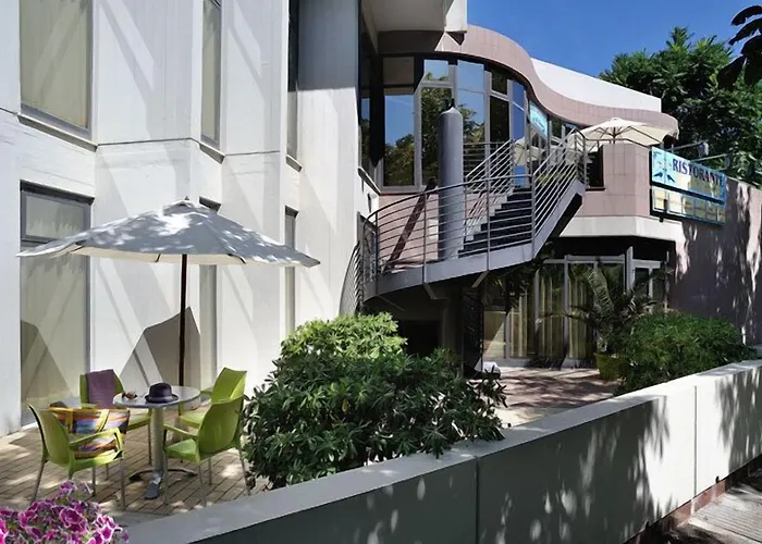 Due Pavoni 3* Pesaro